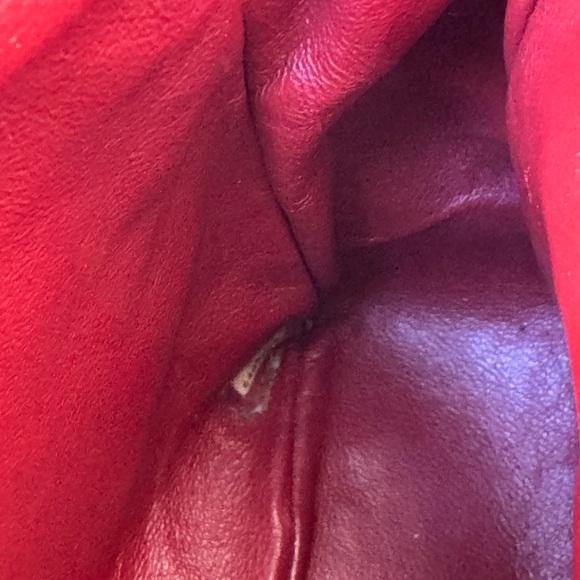 CHANEL Vintage Perforated Leather Top Handle Bag – Beige & Bordeaux - Picture 13 of 16